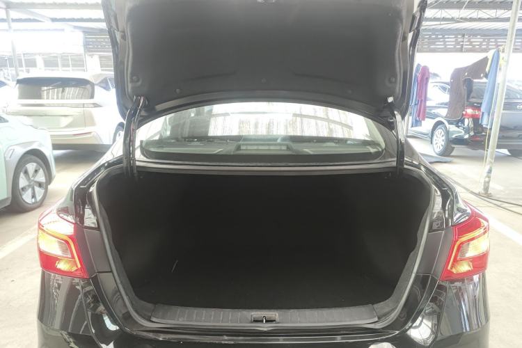 Used Nissan Sylphy 2021 Classic 1.6XE CVT Comfort Edition Trunk