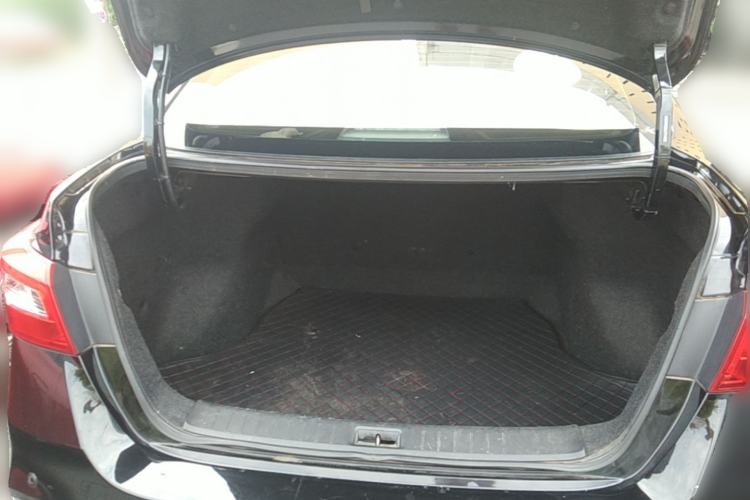 Used Nissan Sylphy 2021 Classic 1.6XE CVT Comfort Edition Trunk