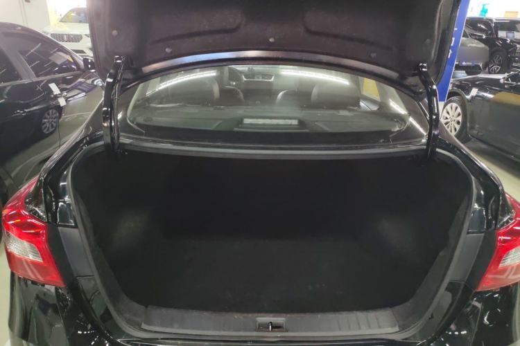 Used Nissan Sylphy 2021 Classic 1.6XE CVT Comfort Edition Trunk