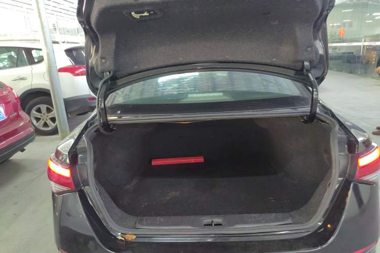 Used Nissan Sylphy 2021 1.6L XL CVT Enjoyment Edition Trunk