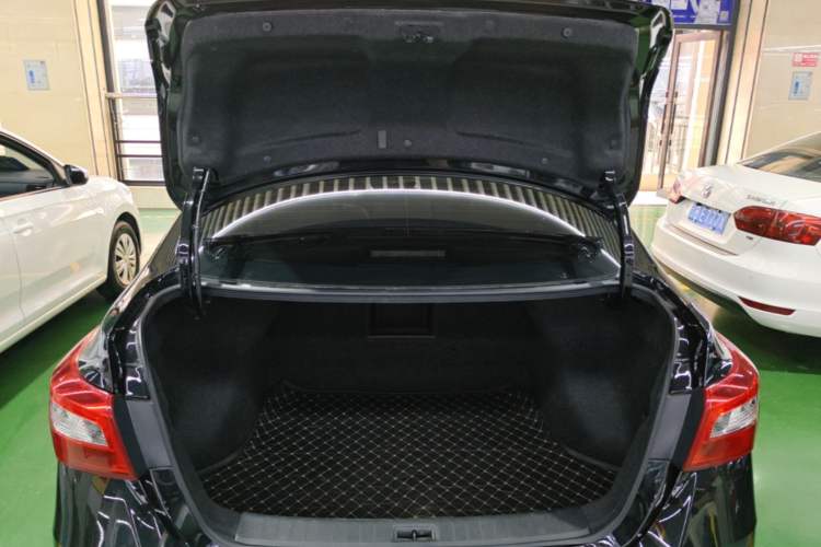 Used Nissan Sylphy 2021 Classic 1.6XL CVT Luxury Edition Trunk