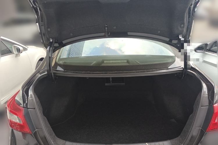 Used Nissan Sylphy 2021 Classic 1.6XL CVT Luxury Edition Trunk