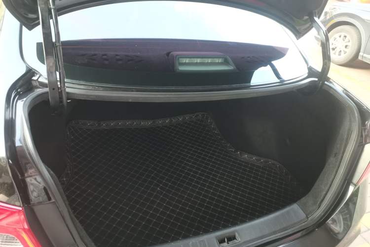 Used Nissan Sylphy 2021 Classic 1.6XL CVT Luxury Edition Trunk