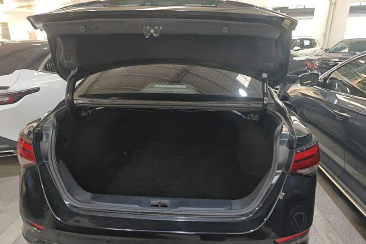 Used Nissan Sylphy 2021 1.6L XL CVT Enjoyment Edition Trunk