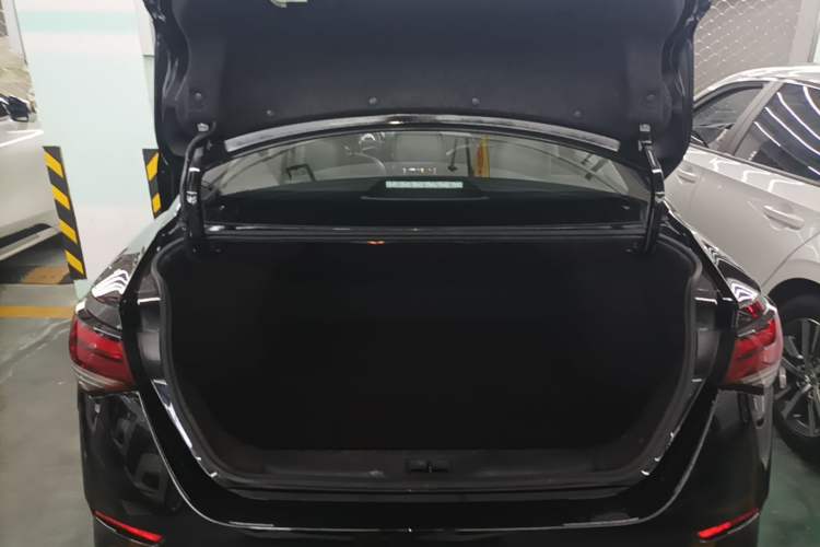 Used Nissan Sylphy 2021 1.6L XL CVT Enjoyment Edition Trunk