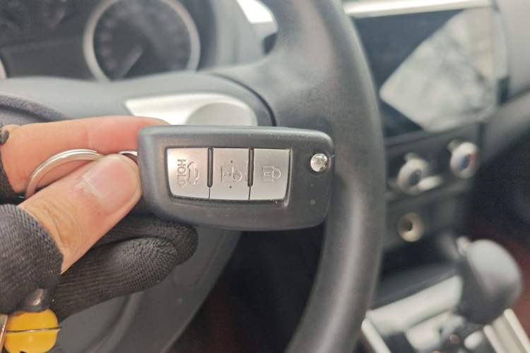 Used Nissan Sylphy 2021 Classic 1.6XL CVT Luxury Edition Vehicle Key