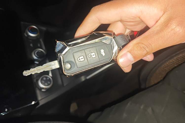 Used Nissan Sylphy 2021 Classic 1.6XE Manual Comfort Edition Vehicle Key