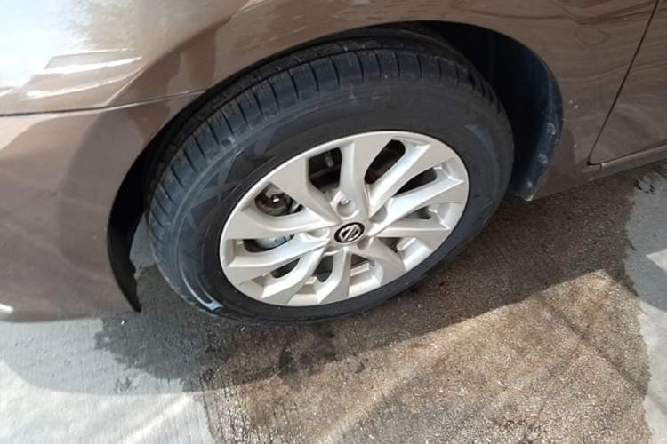 Used Nissan Sylphy 2021 Classic 1.6XL CVT Luxury Edition Left Front Wheel Hub