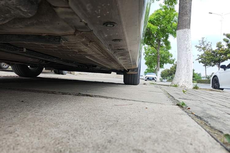 Used Nissan Sylphy 2021 Classic 1.6XL CVT Luxury Edition Right Side Sill