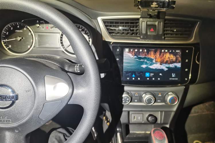 Used Nissan Sylphy 2021 Classic 1.6XL CVT Luxury Edition Audio And AC Panel