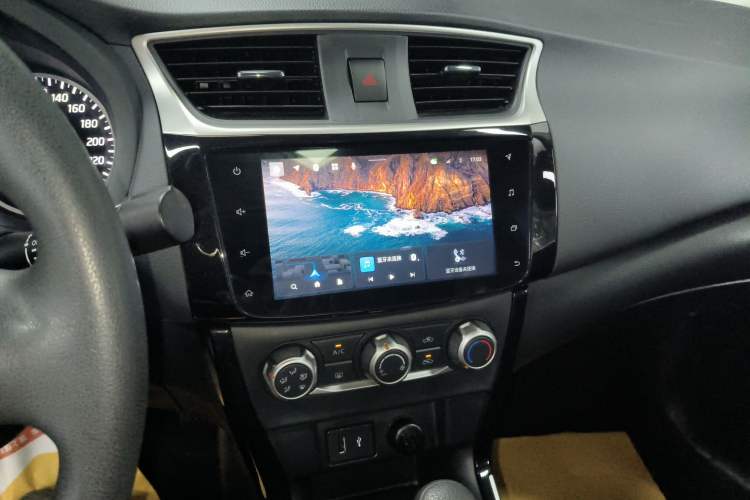 Used Nissan Sylphy 2021 Classic 1.6XL CVT Luxury Edition Audio And AC Panel