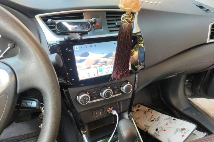 Used Nissan Sylphy 2021 Classic 1.6XL CVT Luxury Edition Audio And AC Panel