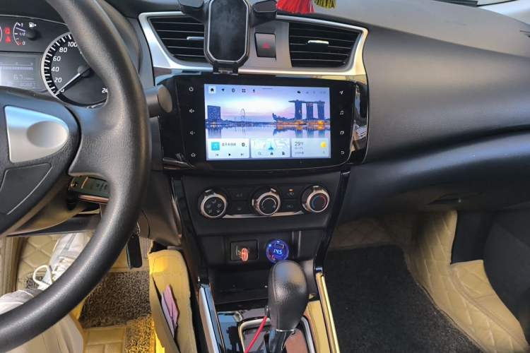 Used Nissan Sylphy 2021 Classic 1.6XL CVT Luxury Edition Audio And AC Panel