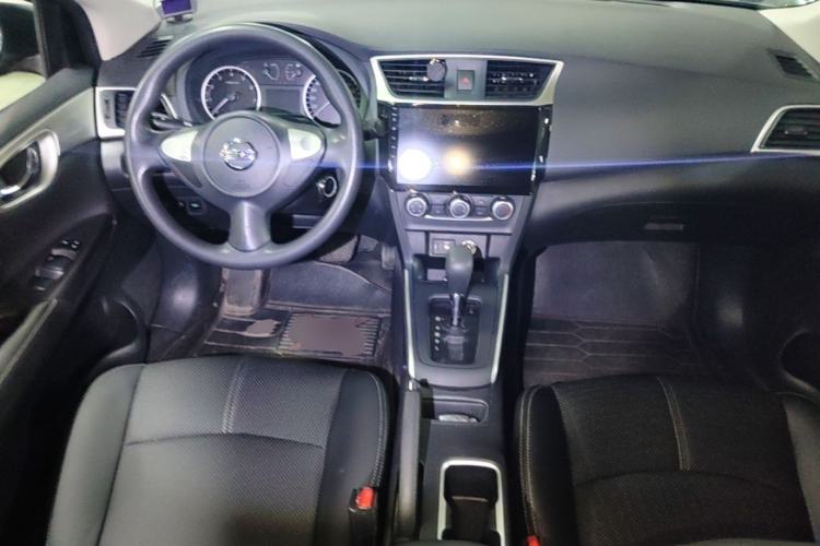Used Nissan Sylphy 2021 Classic 1.6XE CVT Comfort Edition Center Console