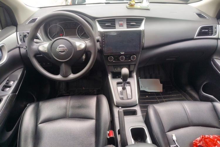 Used Nissan Sylphy 2021 Classic 1.6XE CVT Comfort Edition Center Console