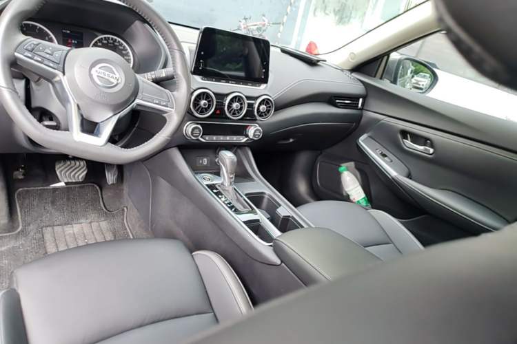 Used Nissan Sylphy 2021 1.6L XL CVT Enjoyment Edition Center Console