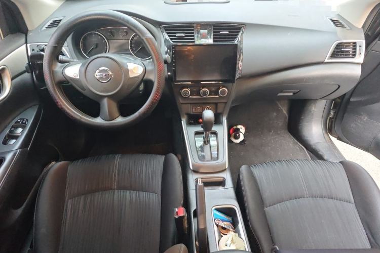 Used Nissan Sylphy 2021 Classic 1.6XE CVT Comfort Edition Center Console