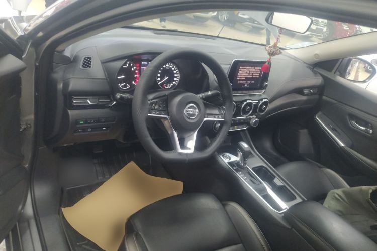 Used Nissan Sylphy 2021 1.6L XL CVT Enjoyment Edition Center Console