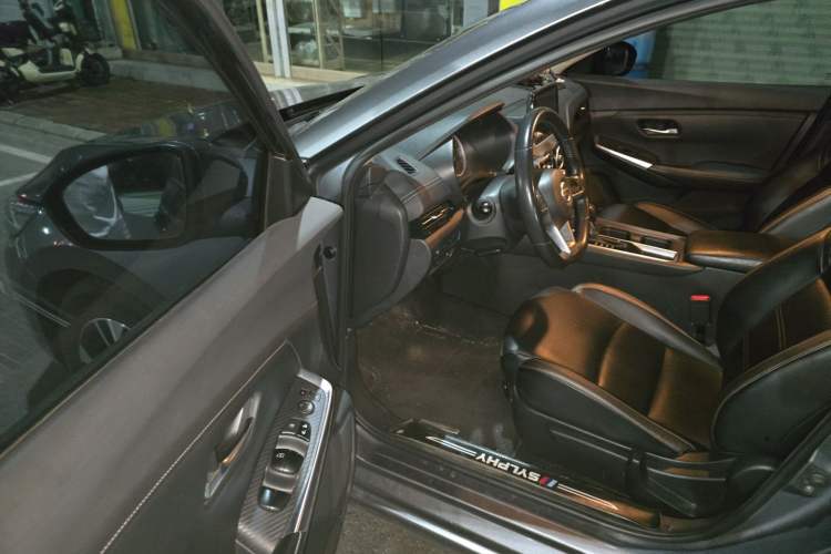 Used Nissan Sylphy 2021 1.6L XL CVT Enjoyment Edition Driver Seat