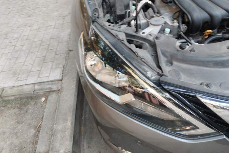 Used Nissan Sylphy 2021 Classic 1.6XL CVT Luxury Edition Engine Bay Right