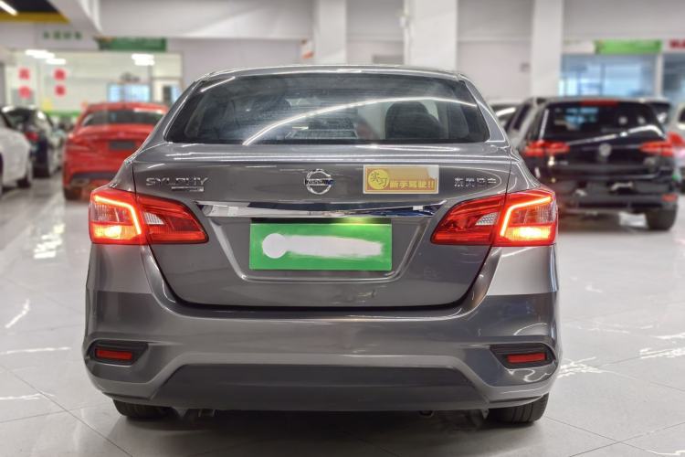 Used Nissan Sylphy 2021 Classic 1.6XL CVT Luxury Edition Exterior 2