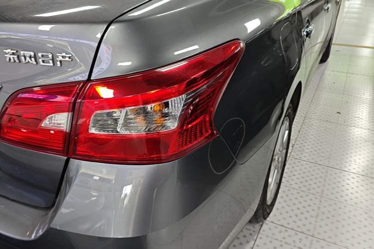 Used Nissan Sylphy 2021 Classic 1.6XL CVT Luxury Edition Exterior 3