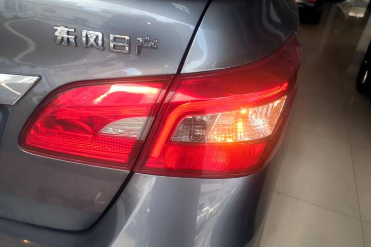 Used Nissan Sylphy 2021 Classic 1.6XL CVT Luxury Edition Exterior 3