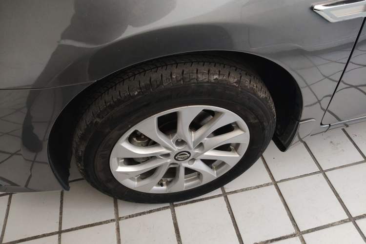 Used Nissan Sylphy 2021 Classic 1.6XL CVT Luxury Edition Exterior 4
