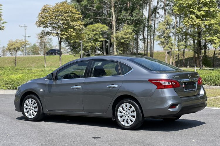 Used Nissan Sylphy 2021 Classic 1.6XE CVT Comfort Edition Exterior 5