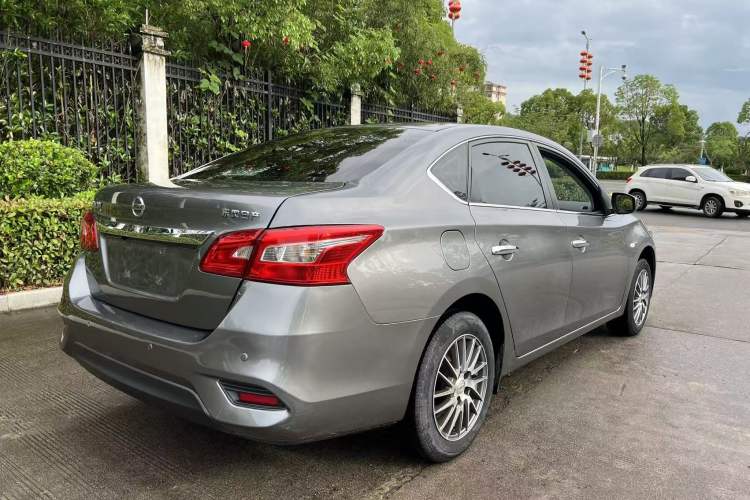 Used Nissan Sylphy 2021 Classic 1.6XE CVT Comfort Edition Exterior 7