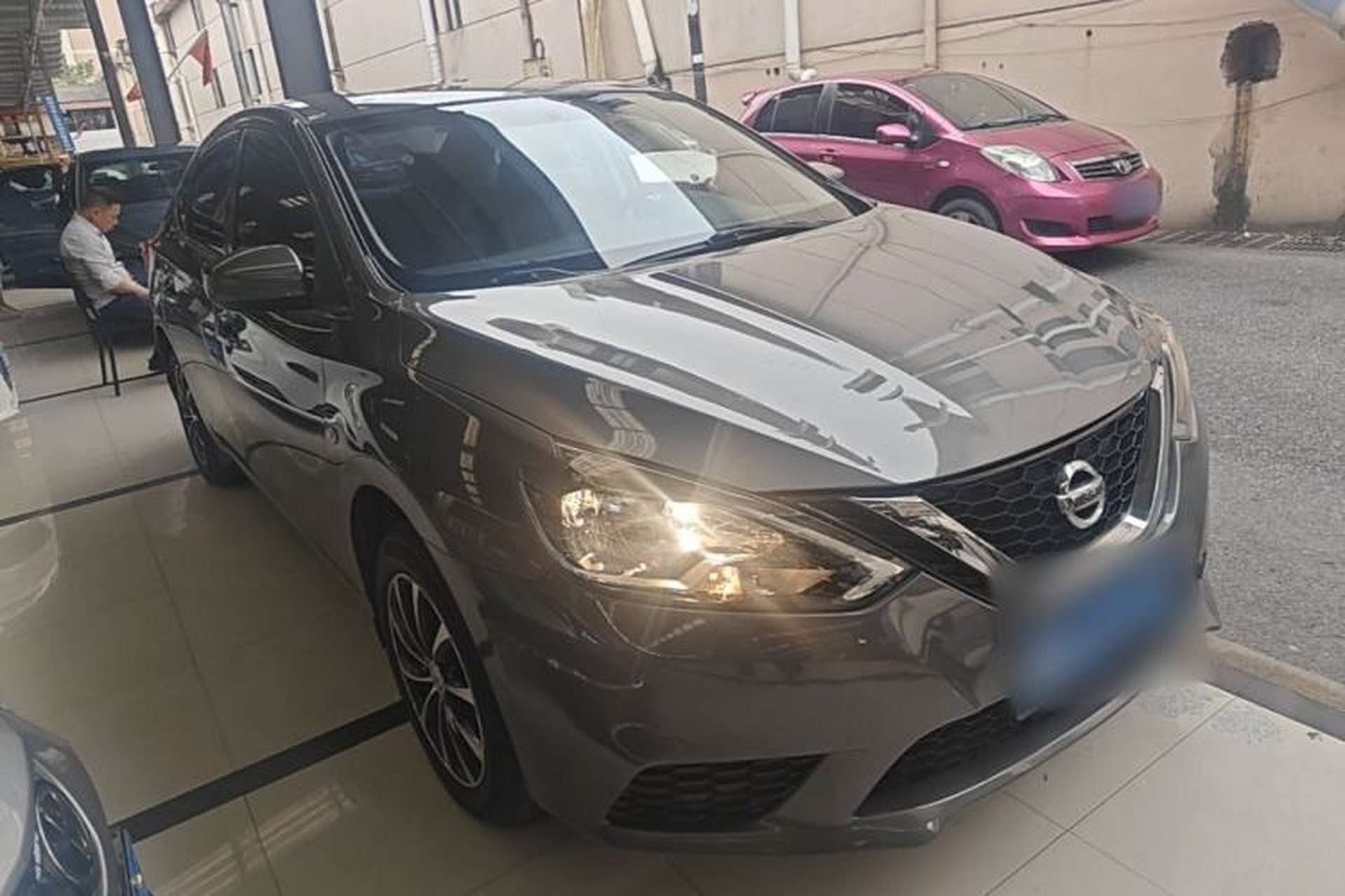 Used Nissan Sylphy 2021 Classic 1.6XL CVT Luxury Edition Front Right 45 Deg