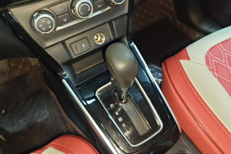 Used Nissan Sylphy 2021 Classic 1.6XL CVT Luxury Edition Gear Lever