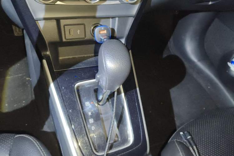 Used Nissan Sylphy 2021 Classic 1.6XL CVT Luxury Edition Gear Lever