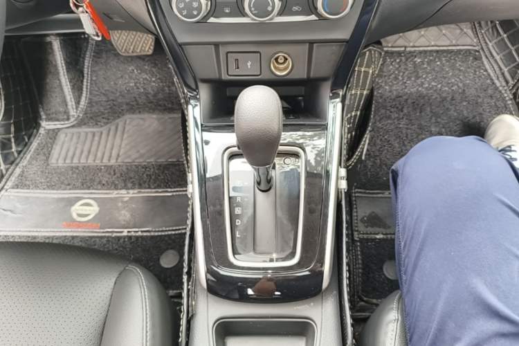 Used Nissan Sylphy 2021 Classic 1.6XL CVT Luxury Edition Gear Lever