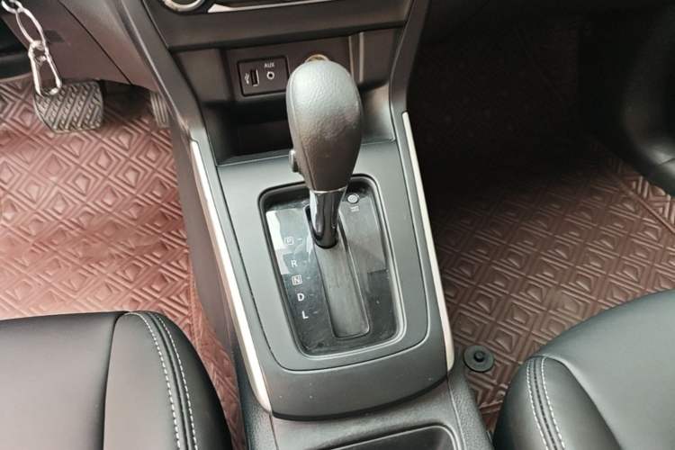 Used Nissan Sylphy 2021 Classic 1.6XE CVT Comfort Edition Gear Lever