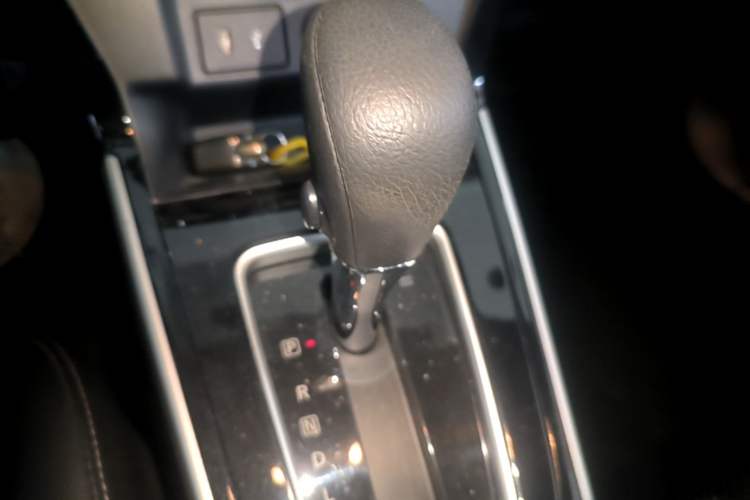 Used Nissan Sylphy 2021 Classic 1.6XL CVT Luxury Edition Gear Lever