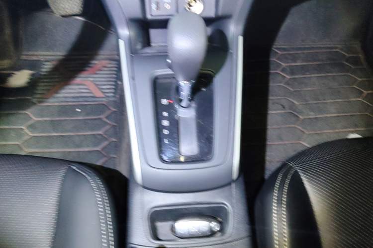 Used Nissan Sylphy 2021 Classic 1.6XE CVT Comfort Edition Gear Lever