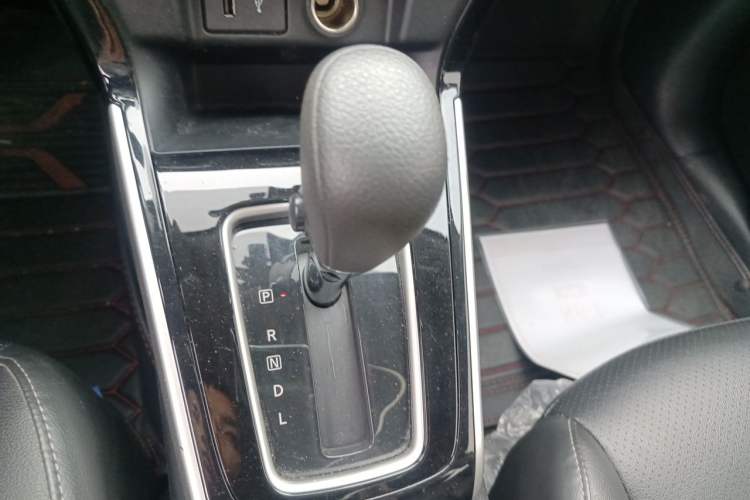 Used Nissan Sylphy 2021 Classic 1.6XL CVT Luxury Edition Gear Lever