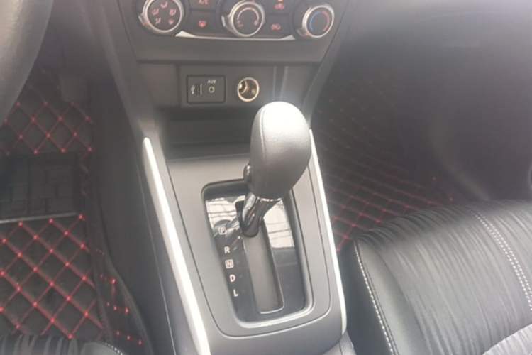 Used Nissan Sylphy 2021 Classic 1.6XE CVT Comfort Edition Gear Lever