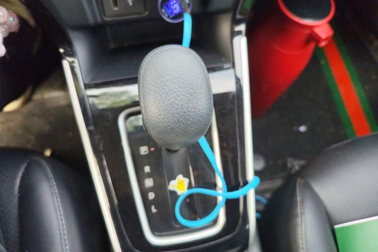 Used Nissan Sylphy 2021 Classic 1.6XL CVT Luxury Edition Gear Lever