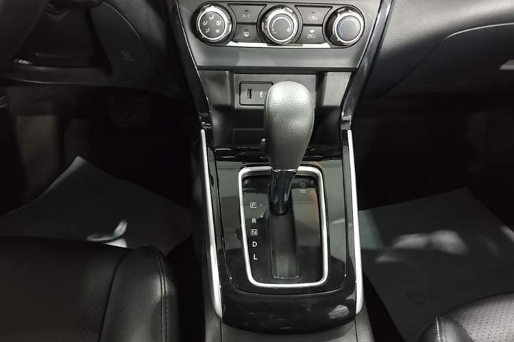 Used Nissan Sylphy 2021 Classic 1.6XL CVT Luxury Edition Gear Lever