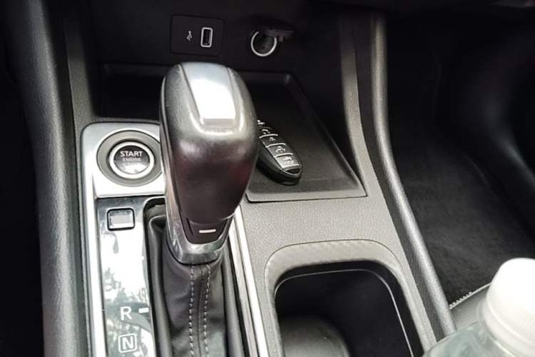 Used Nissan Sylphy 2021 1.6L XL CVT Enjoyment Edition Gear Lever