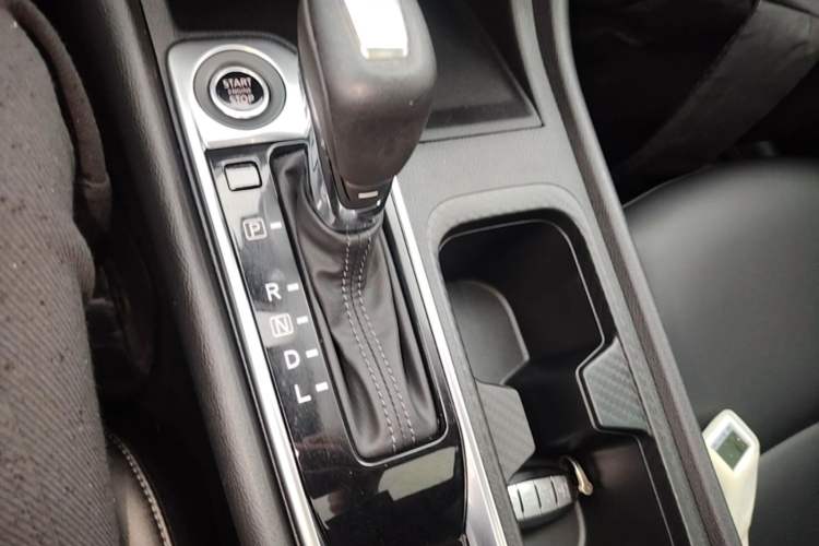 Used Nissan Sylphy 2021 1.6L XL CVT Enjoyment Edition Gear Lever