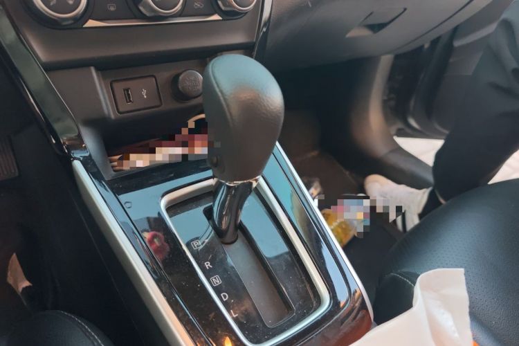 Used Nissan Sylphy 2021 Classic 1.6XL CVT Luxury Edition Gear Lever