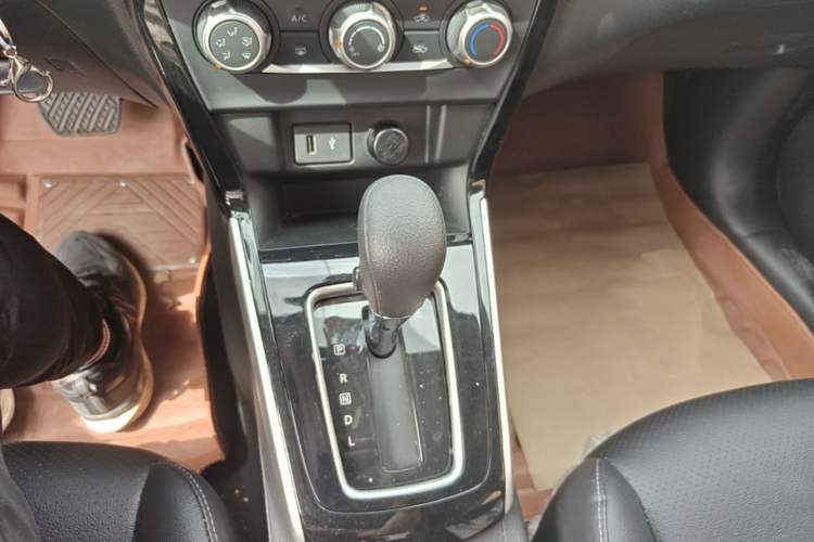 Used Nissan Sylphy 2021 Classic 1.6XL CVT Luxury Edition Gear Lever