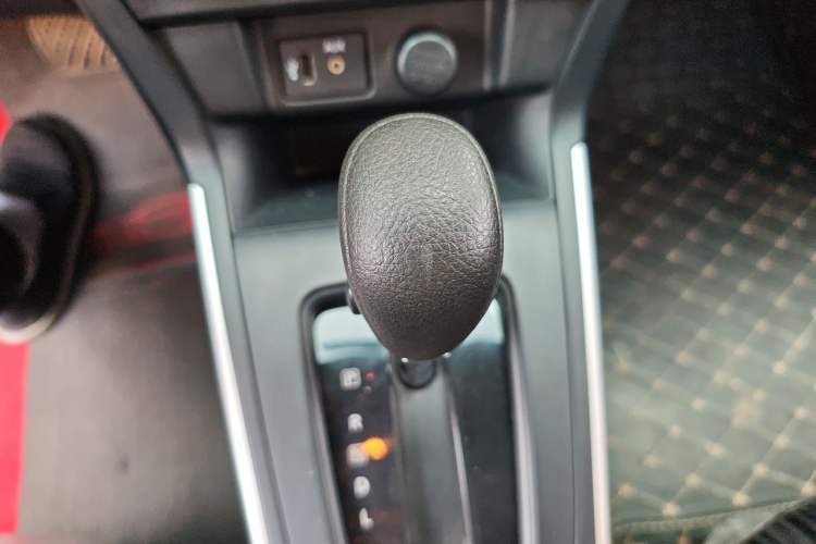 Used Nissan Sylphy 2021 Classic 1.6XE CVT Comfort Edition Gear Lever