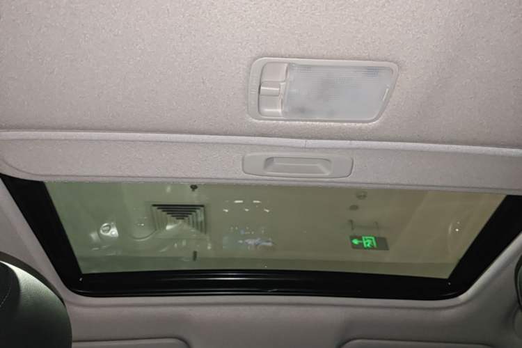 Used Nissan Sylphy 2021 Classic 1.6XL CVT Luxury Edition Headliner