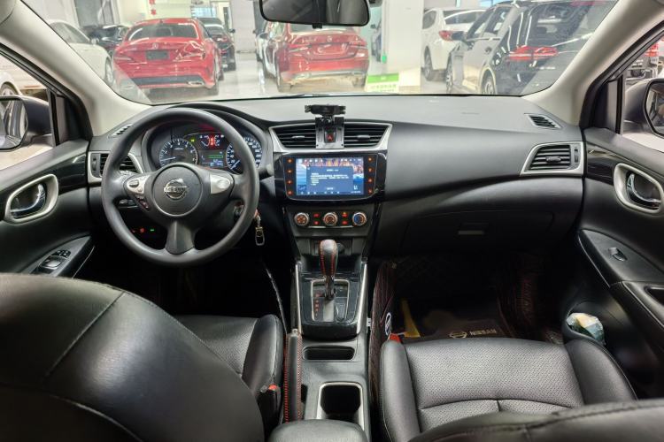 Used Nissan Sylphy 2021 Classic 1.6XL CVT Luxury Edition Interior 3