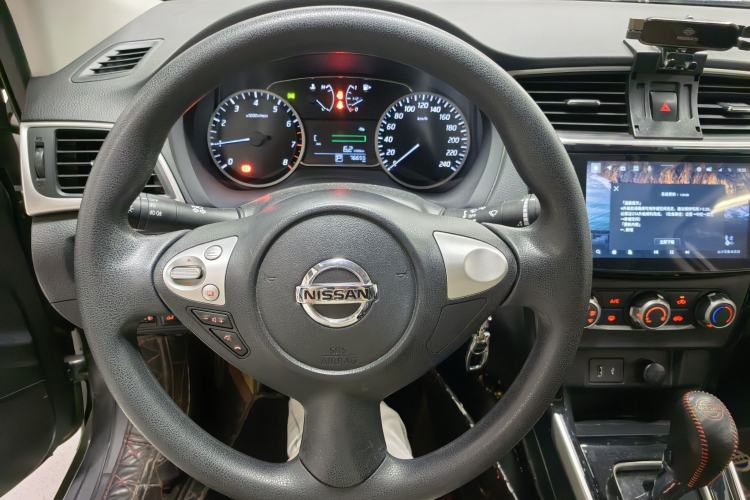 Used Nissan Sylphy 2021 Classic 1.6XL CVT Luxury Edition Interior 5