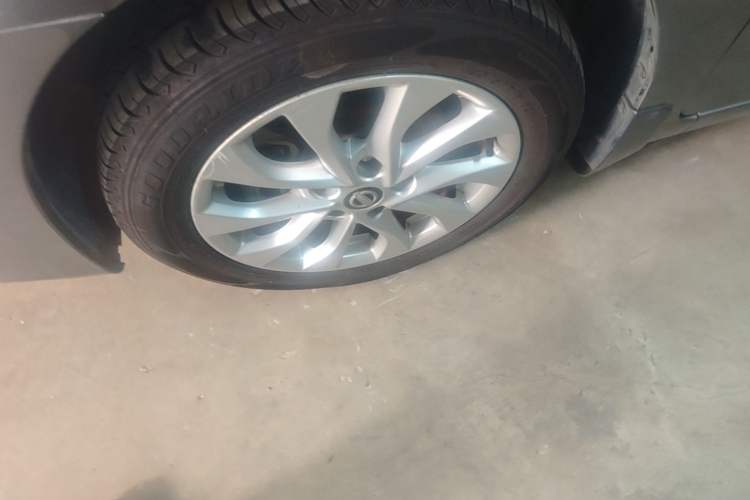 Used Nissan Sylphy 2021 Classic 1.6XL CVT Luxury Edition Left Front Wheel Hub